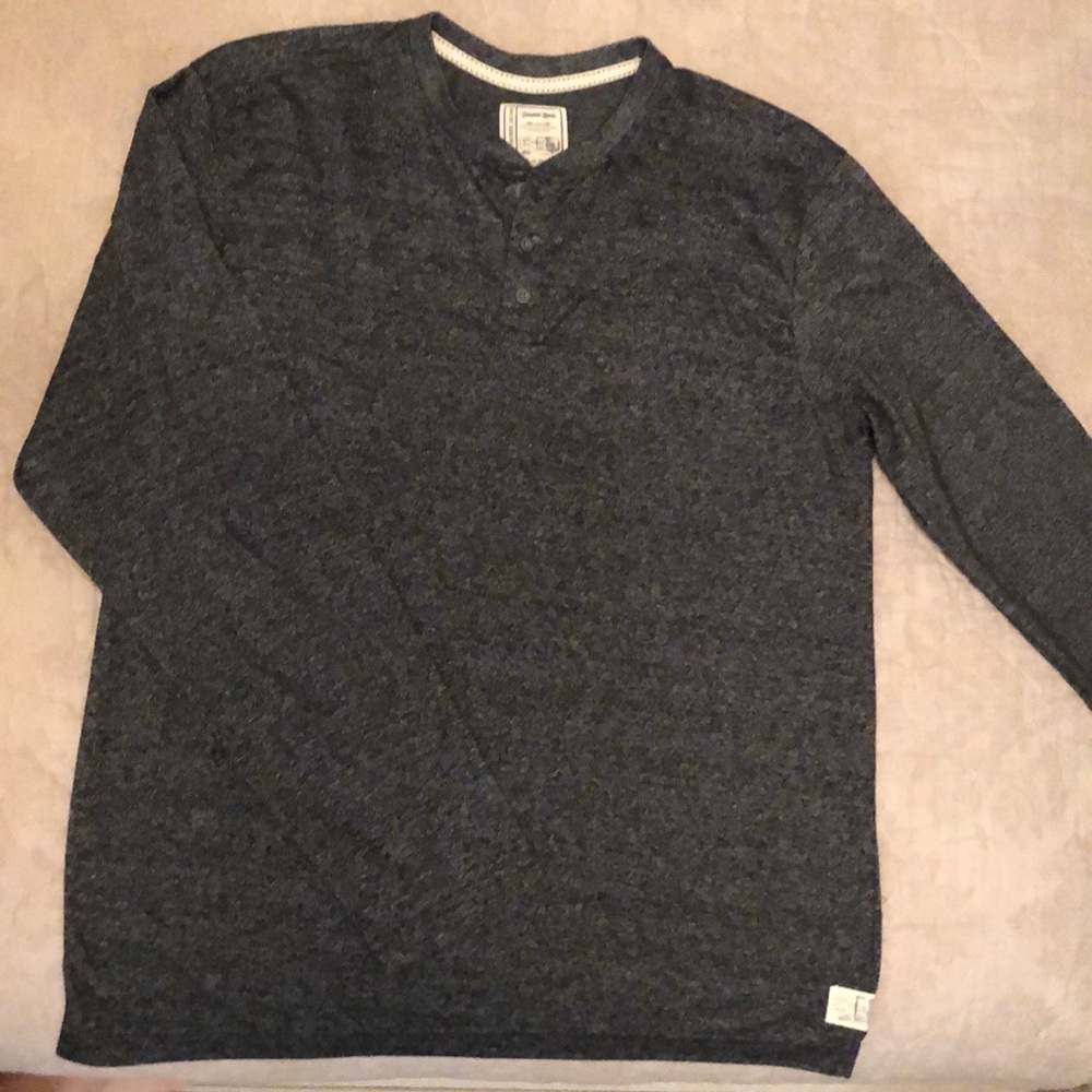 Men’s long sleeve shirt
